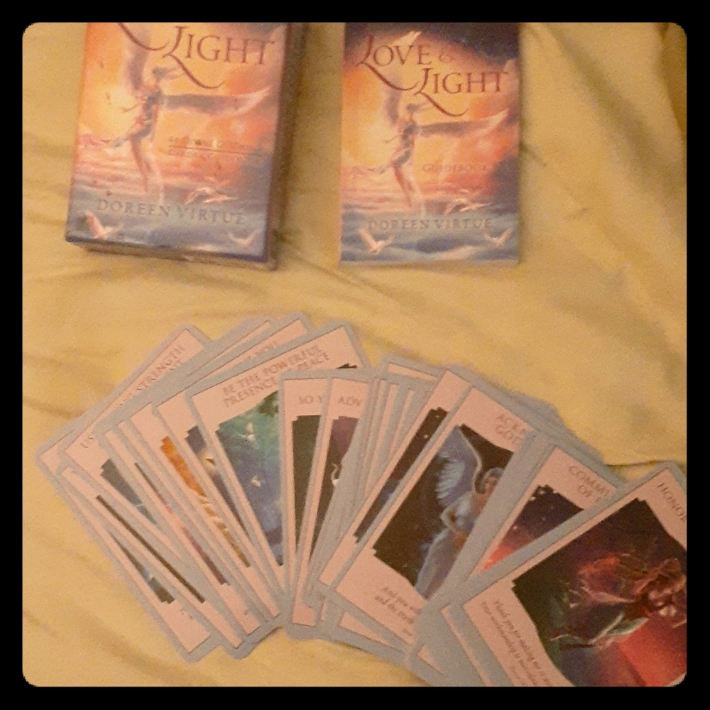Love & Light Devine Guidance Cards